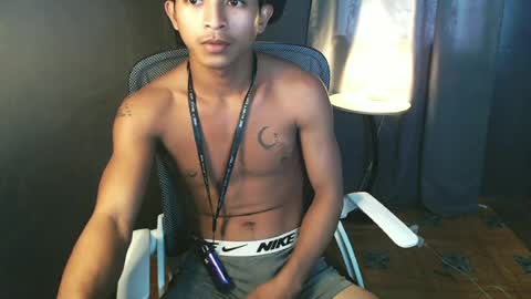 Snapshot of asian_hunk_moreno chatting on 7, 7, 2026 Yuri online show from 7, 7, 2026