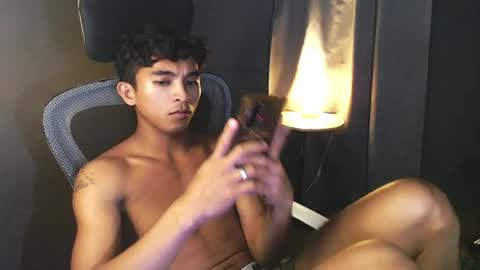 Snapshot of asian_hunk_moreno chatting on 9, 7, 2026 Yuri online show from 9, 7, 2026