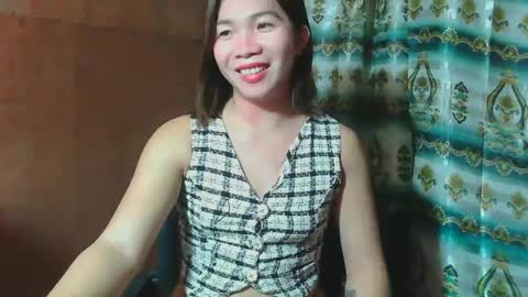 Snapshot of asian_zumi chatting on 28, 9, 2025 asian_zumi online show from 28, 9, 2025