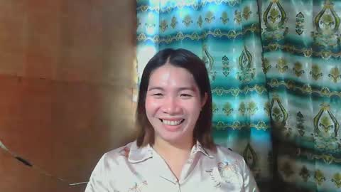 Snapshot of asian_zumi chatting on 14, 10, 2025 asian_zumi online show from 14, 10, 2025
