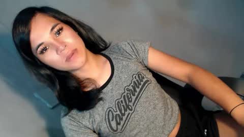 Snapshot of asianblk_barbiedoll chatting on 8, 9, 2025 asianblk_barbiedoll online show from 8, 9, 2025