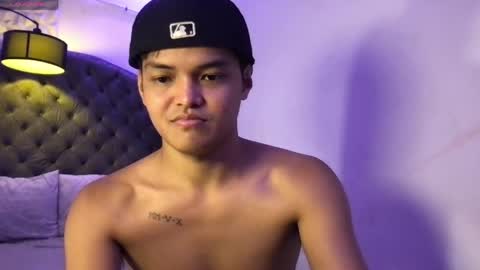 VICTORIA SCOTT online show from 22, 4, 2026