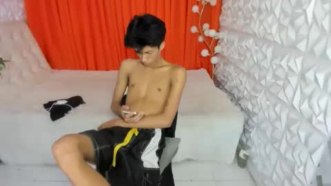 asiankingfucker online show from 28, 4, 2026