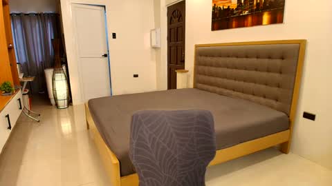 ERIKA 3 online show from 6, 12, 2024