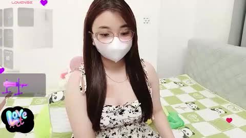 asianniky online show from 15, 9, 2025