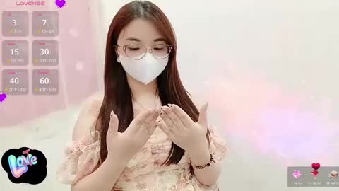 asianniky online show from 4, 10, 2025