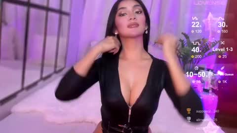 Miss Nia online show from 23, 12, 2024