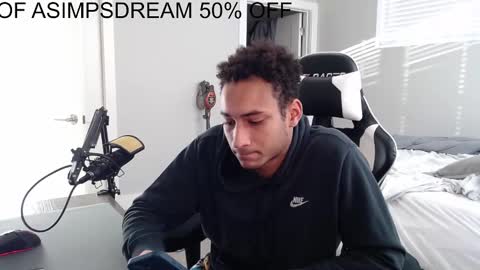 Snapshot of asimpsdream chatting on 10, 11, 2025 asimpsdream online show from 10, 11, 2025