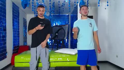 Snapshot of asmodeus7100 chatting on 24, 2, 2025 THOMAS AND DAMIAND online show from 24, 2, 2025