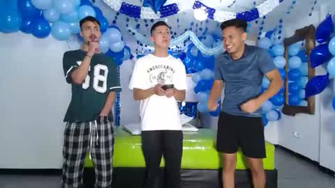 Snapshot of asmodeus7100 chatting on 12, 3, 2025 THOMAS AND DAMIAND online show from 12, 3, 2025