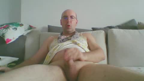 Snapshot of assbitch189 chatting on 12, 6, 2026 assbitch189 online show from 12, 6, 2026