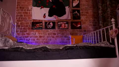 Eva online show from 14, 10, 2025