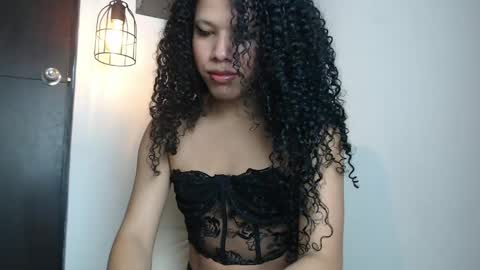 assiavilla1 online show from 11, 4, 2026