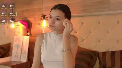 Aster Quinn online show from 11, 1, 2026