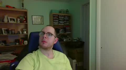 Andrew or Smiley Read the message in bold above the bio design for info on the situation. online show from 27, 6, 2026