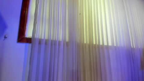 Snapshot of astra_glow chatting on 17, 4, 2026 Astra Glows Cam online show from 17, 4, 2026