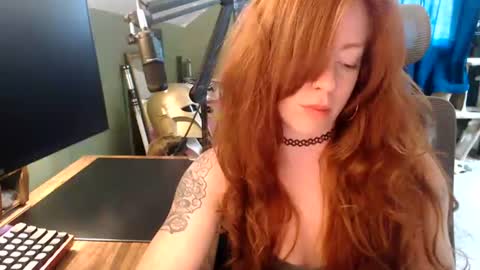 Snapshot of astraeasiren chatting on 6, 7, 2026 AstraeaSiren online show from 6, 7, 2026