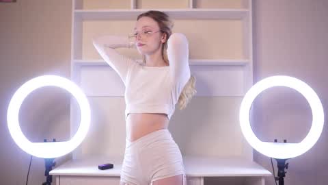 Kate online show from 28, 9, 2025