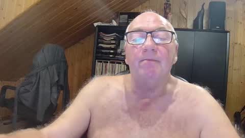 Snapshot of asusandy chatting on 28, 5, 2026 asusandy online show from 28, 5, 2026