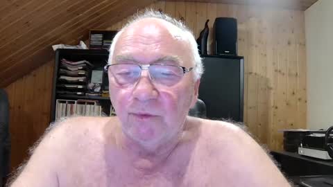 Snapshot of asusandy chatting on 21, 6, 2026 asusandy online show from 21, 6, 2026