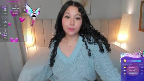 Snapshot of atena_cuteee chatting on 14, 12, 2024 sofia online show from 14, 12, 2024