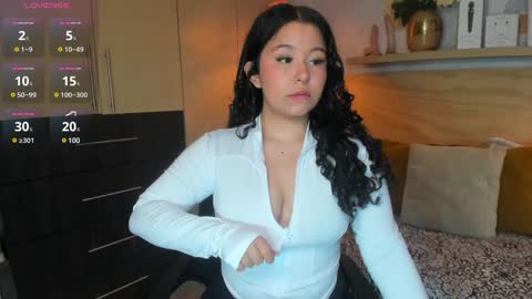 Snapshot of atena_cuteee chatting on 27, 12, 2024 sofia online show from 27, 12, 2024