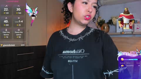 Snapshot of atena_cuteee chatting on 30, 12, 2024 sofia online show from 30, 12, 2024