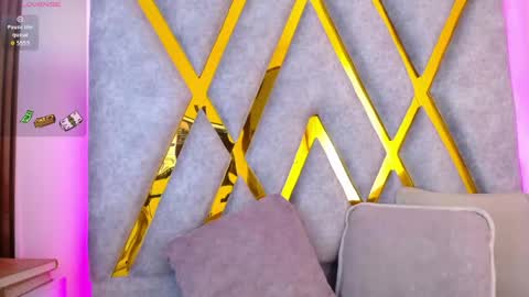 Snapshot of atenea_smith1 chatting on 22, 5, 2026 Athenea online show from 22, 5, 2026