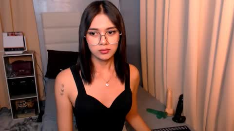 Snapshot of athenaheart chatting on 28, 2, 2025 Ady online show from 28, 2, 2025