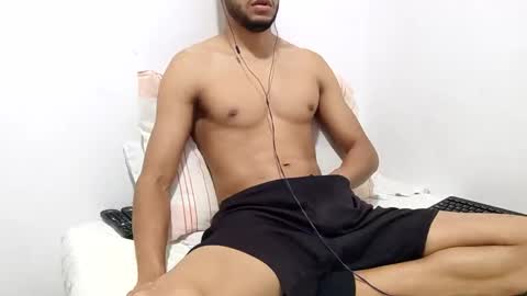 Snapshot of atorres21 chatting on 6, 1, 2025 Torres online show from 6, 1, 2025