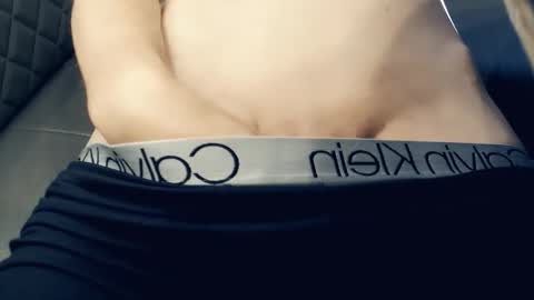 Snapshot of atxsb40 chatting on 16, 4, 2026 RateMyCock online show from 16, 4, 2026