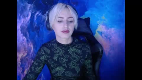 Aubrey online show from 3, 2, 2025