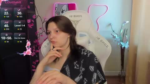 Snapshot of audreyykim chatting on 5, 6, 2026 Audrey online show from 5, 6, 2026