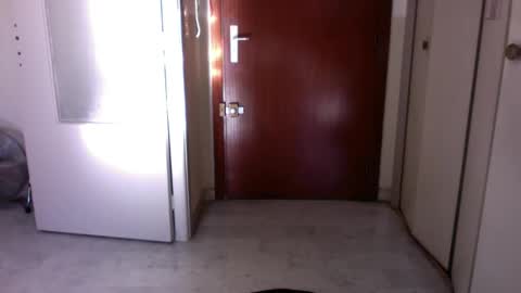 auguste688483 online show from 6, 2, 2026