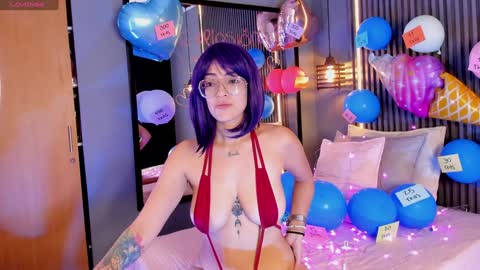 Aura online show from 8, 2, 2025