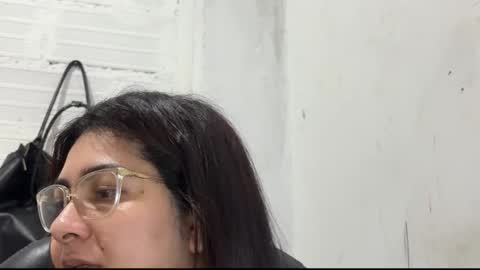 Aura online show from 22, 9, 2025