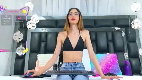 Aura online show from 20, 12, 2025