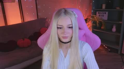 Aura online show from 3, 4, 2026
