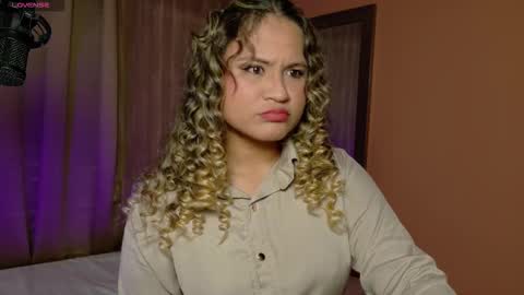 aurora_collins08 online show from 12, 2, 2025