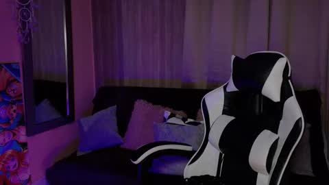 aurora_collins08 online show from 21, 11, 2025