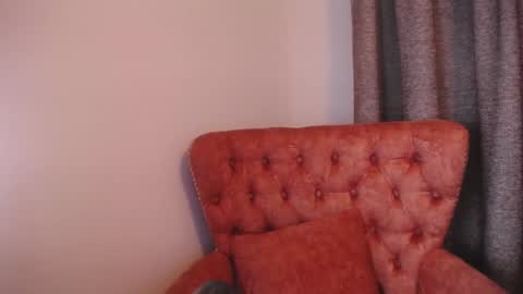 Snapshot of aurora_divine chatting on 19, 12, 2024 aurora_divine online show from 19, 12, 2024