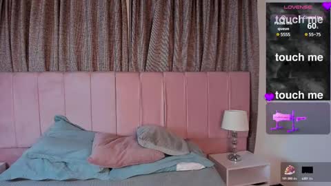 Snapshot of aurora_divine chatting on 28, 2, 2025 aurora_divine online show from 28, 2, 2025