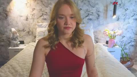 Snapshot of aurora_golden chatting on 20, 7, 2026 Kate online show from 20, 7, 2026