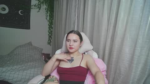 Snapshot of aurora_worker chatting on 9, 9, 2025 Aurora online show from 9, 9, 2025