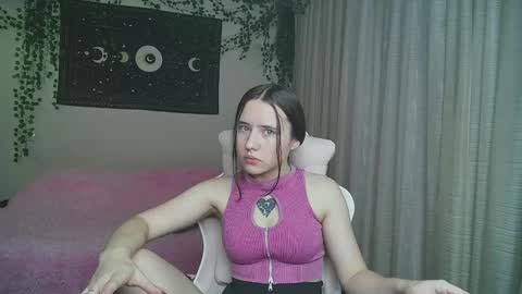 Snapshot of aurora_worker chatting on 9, 10, 2025 Aurora online show from 9, 10, 2025