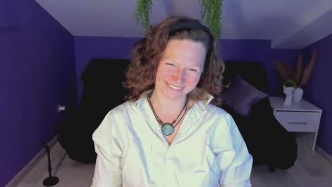 Snapshot of auroraborealis__ chatting on 18, 9, 2025 auroraborealis__ online show from 18, 9, 2025