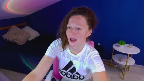 Snapshot of auroraborealis__ chatting on 28, 9, 2025 auroraborealis__ online show from 28, 9, 2025