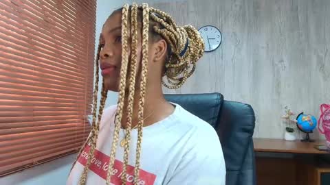 Ariana online show from 3, 10, 2025