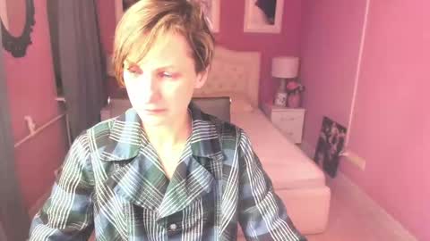 Aurora online show from 9, 3, 2025