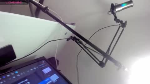 aurore online show from 22, 10, 2025